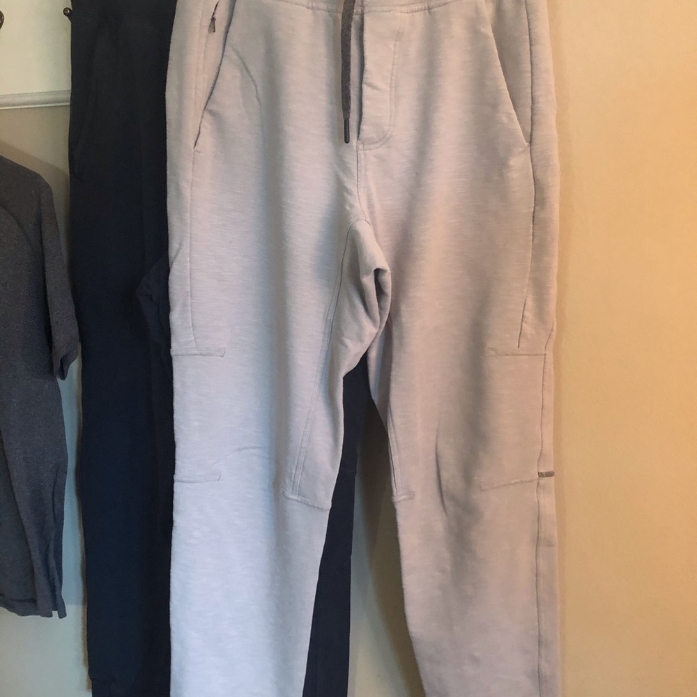 Sold - Picture 4 of 6